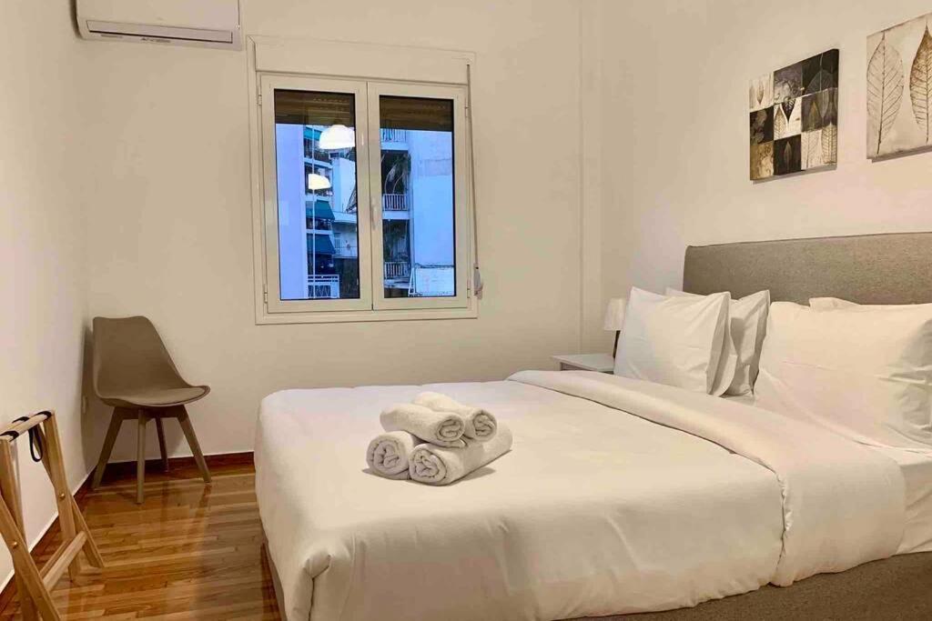 Kallimarmaro 2-Bedroom Apartment เอเธนส์ ภายนอก รูปภาพ